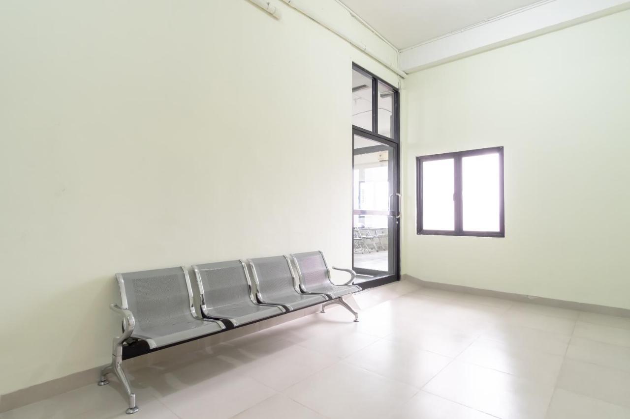 Oyo 1940 Cendana Homestay Syariah ميدان المظهر الخارجي الصورة